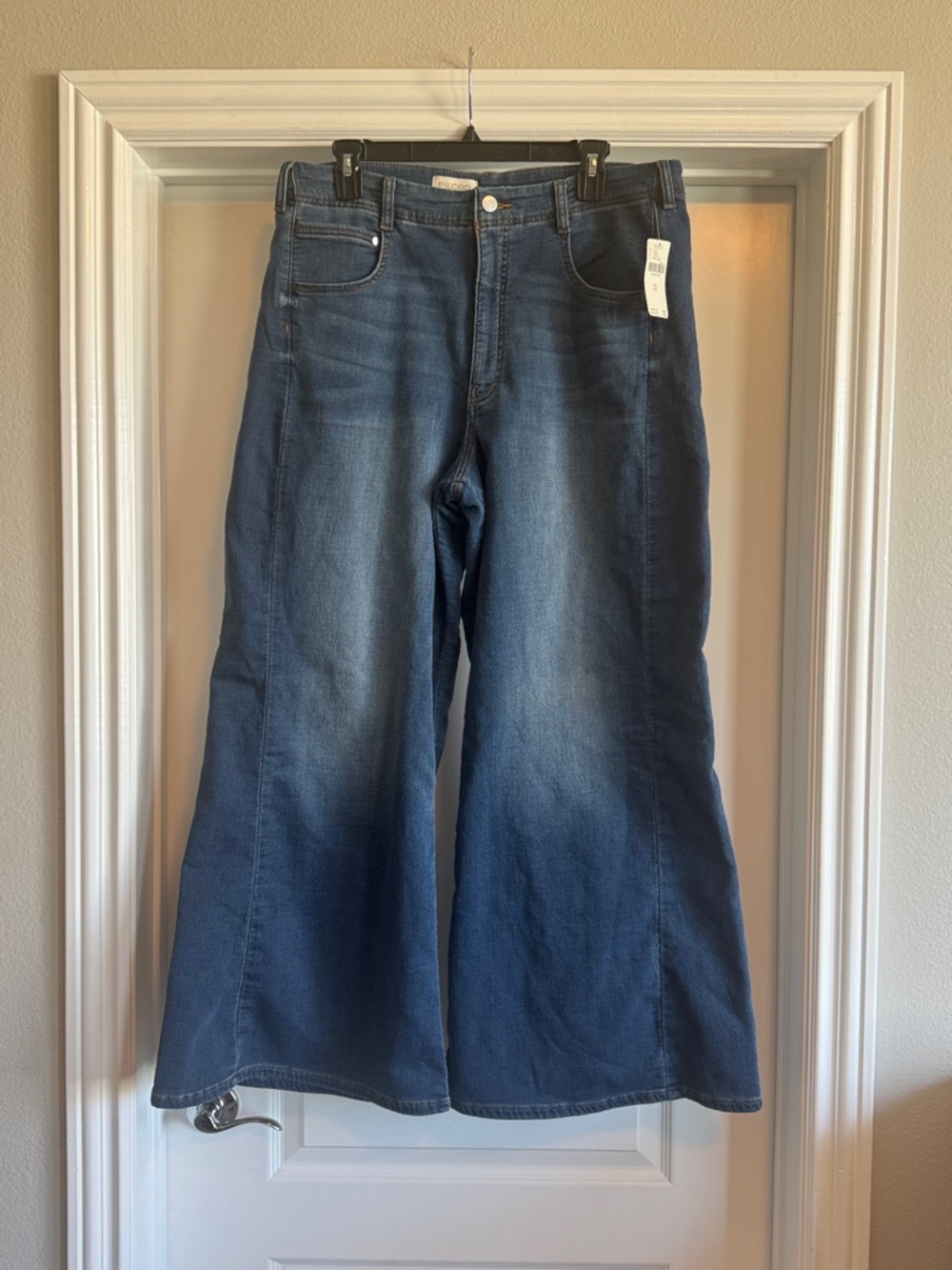 Pilcro Women's Wide-Leg Flare Jeans in Medium Blue Wash